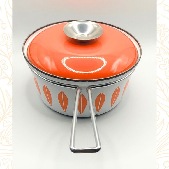 Vintage 1950’s Cathrineholm Orange Lotus Design Small Enamel Sauce Pan / Pot Wit - Picture 2 of 11